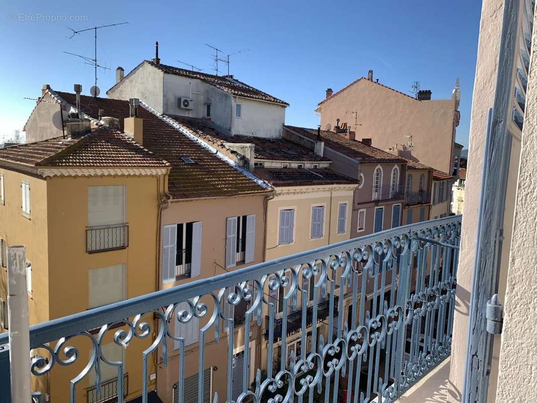 Appartement à FREJUS