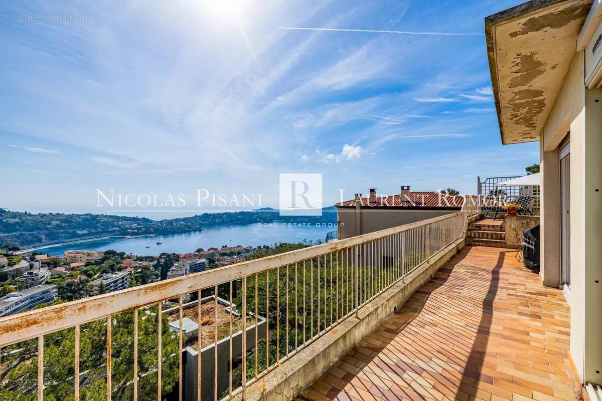 Appartement à VILLEFRANCHE-SUR-MER