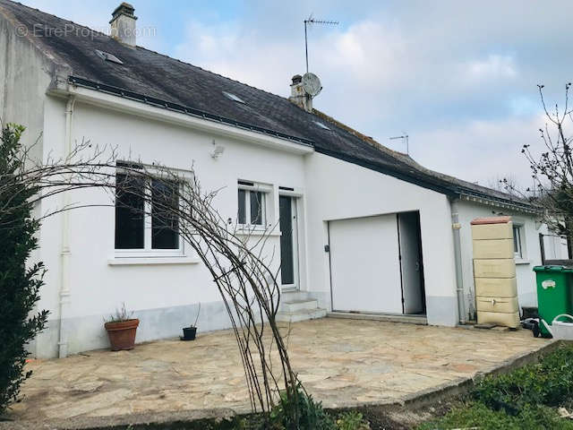 Maison à LA CHAPELLE-DES-MARAIS