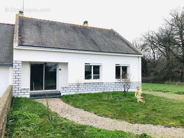 Maison à LA CHAPELLE-DES-MARAIS