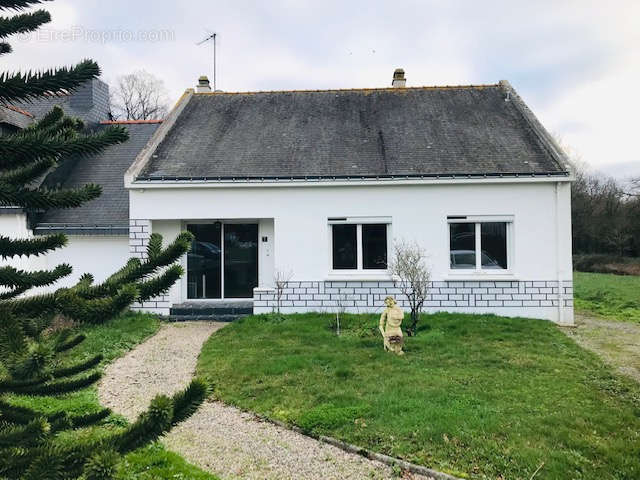 Maison à LA CHAPELLE-DES-MARAIS