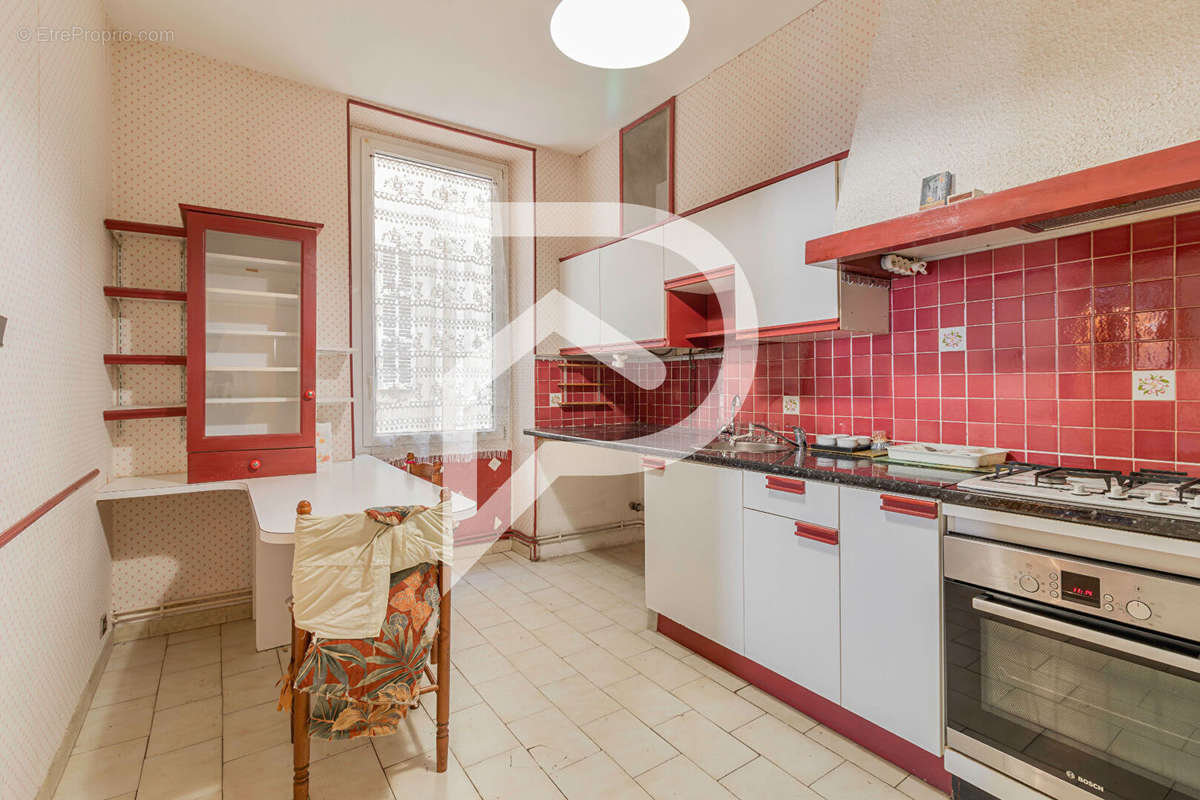 Appartement à MARSEILLE-2E