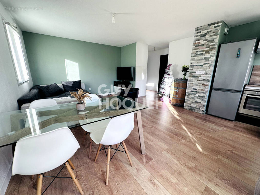 Appartement à SAINT-SEBASTIEN-SUR-LOIRE