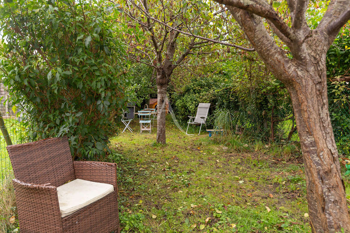 Appartement à BUSSY-SAINT-GEORGES