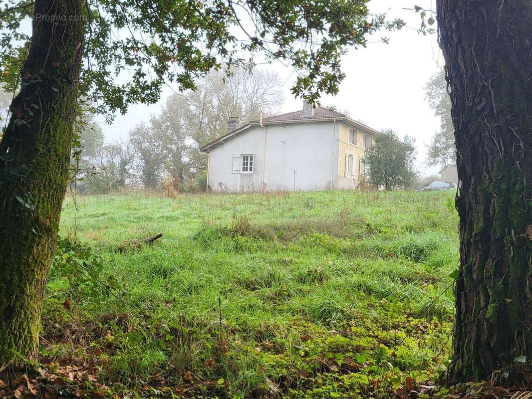 Maison à COURPIGNAC