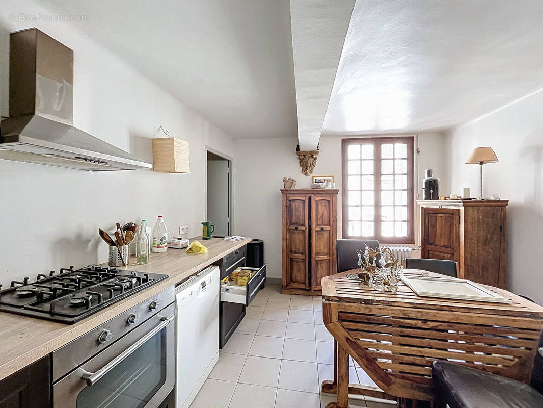 Appartement à VILLENEUVE-LES-AVIGNON