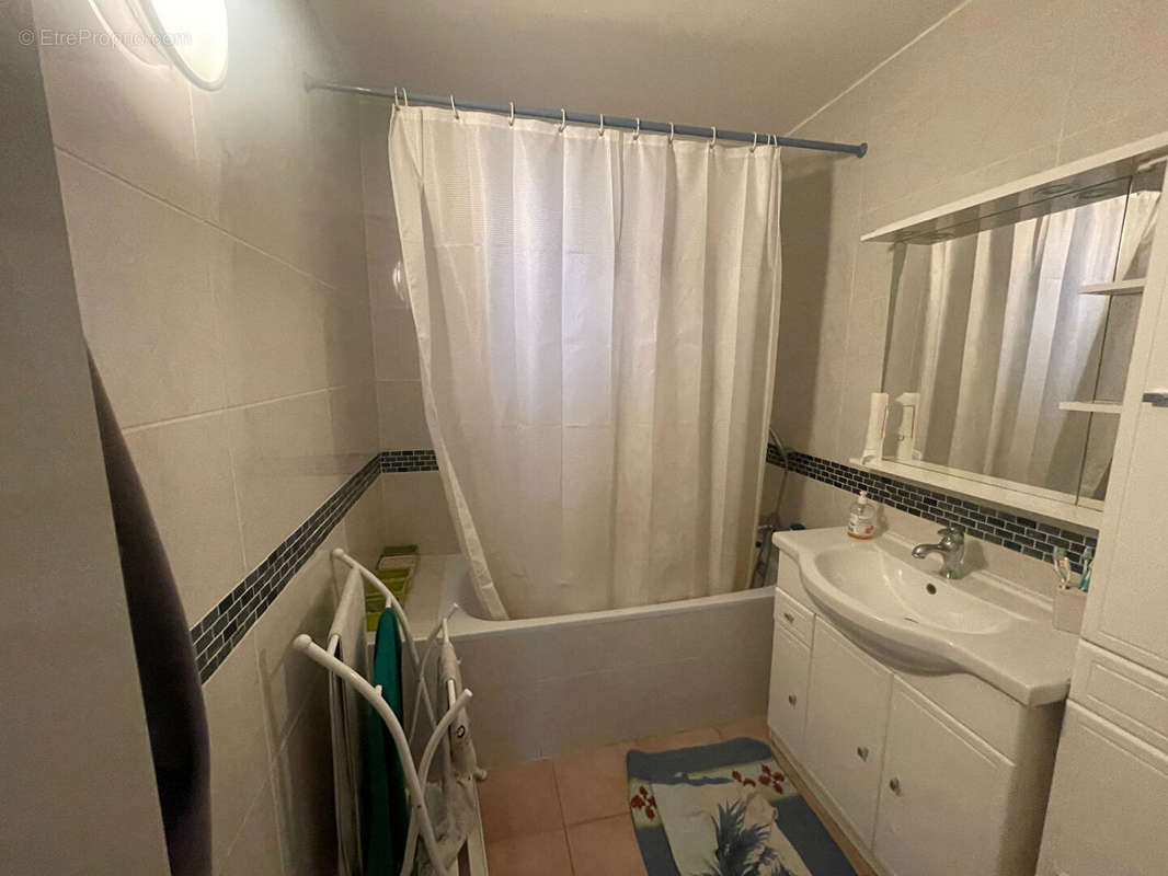 Appartement à MARSEILLE-15E