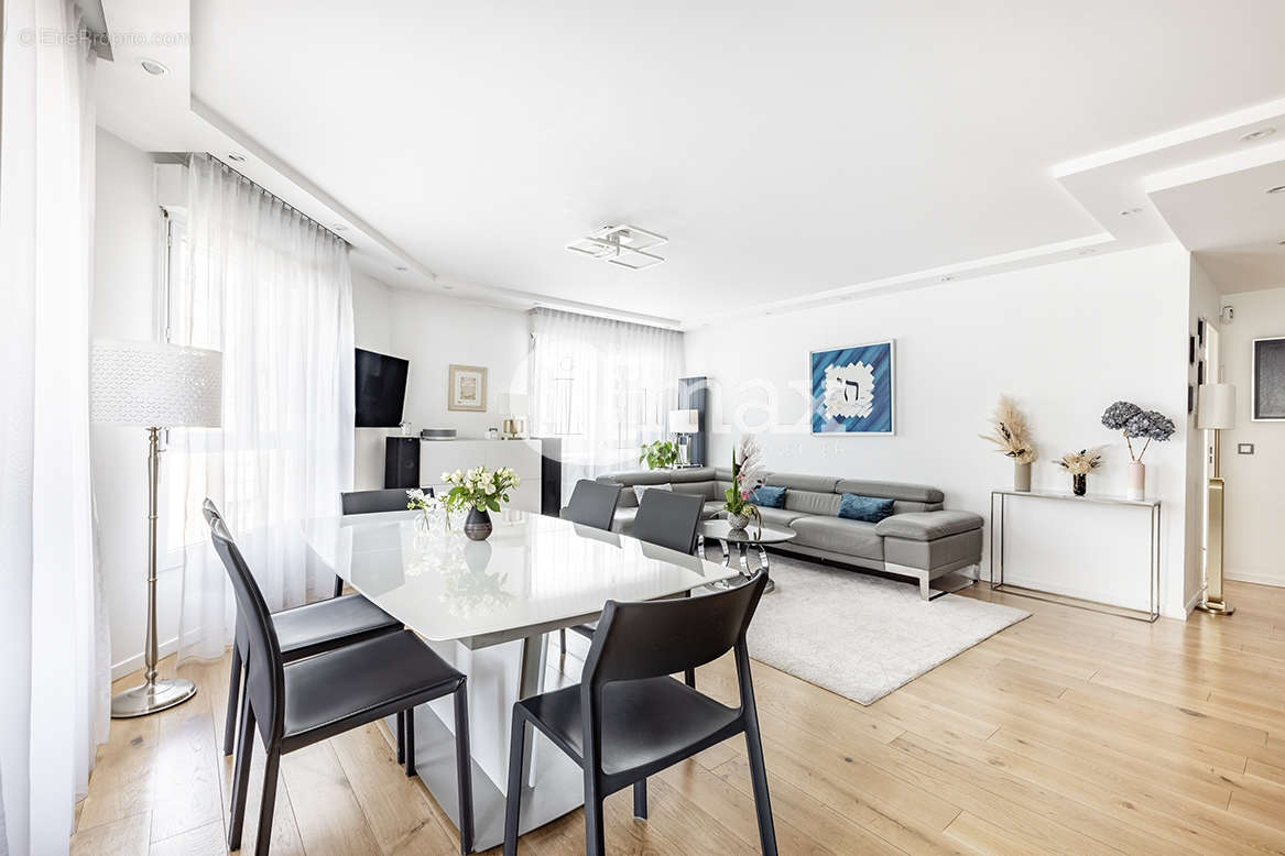 Appartement à LEVALLOIS-PERRET