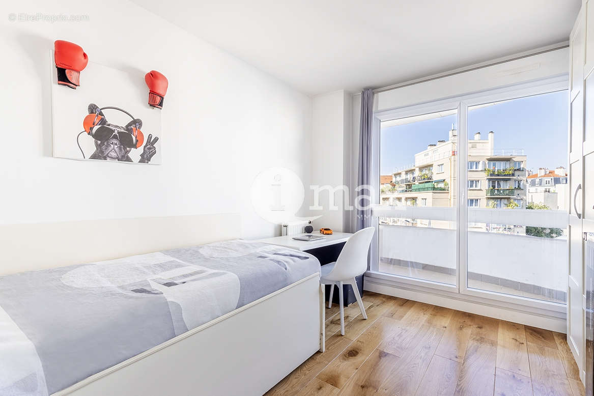 Appartement à LEVALLOIS-PERRET