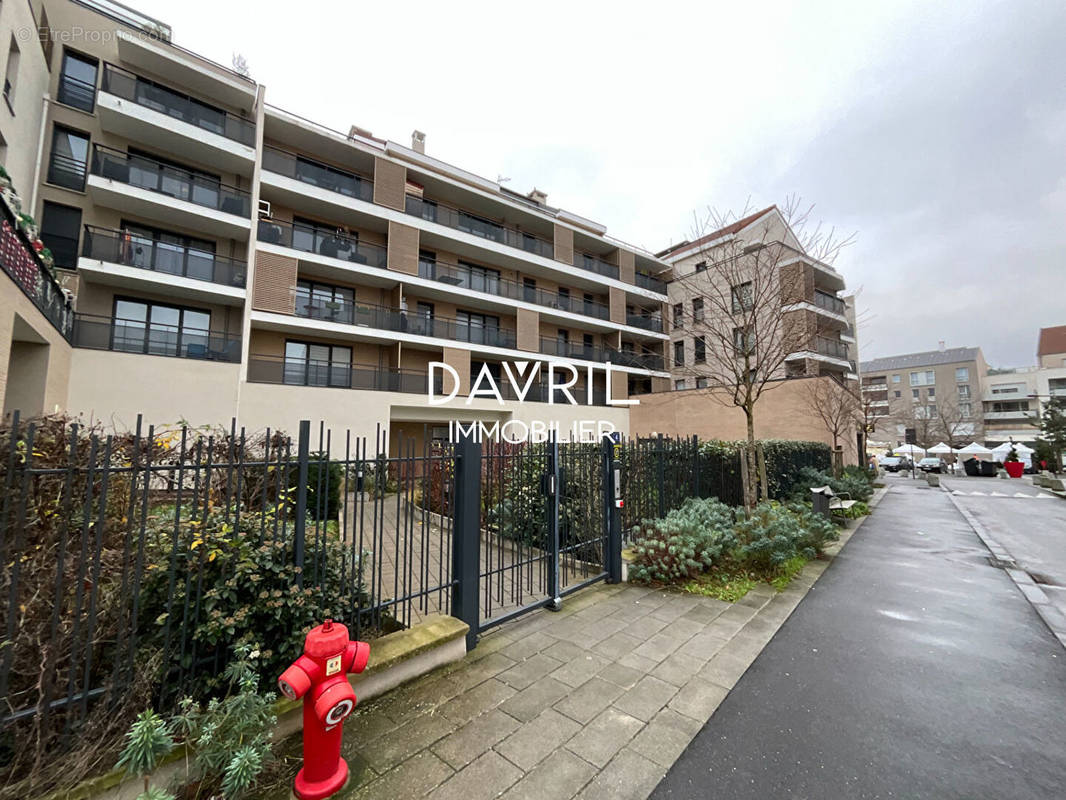 Appartement à JOUY-LE-MOUTIER