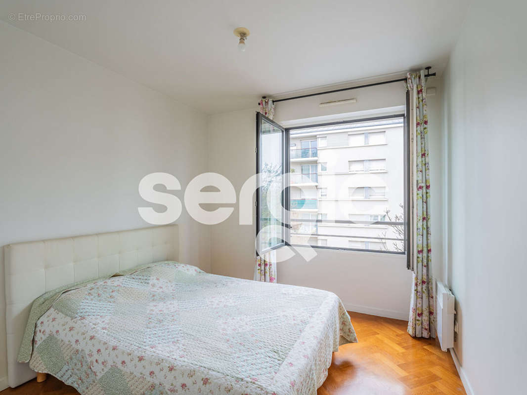 Appartement à ISSY-LES-MOULINEAUX