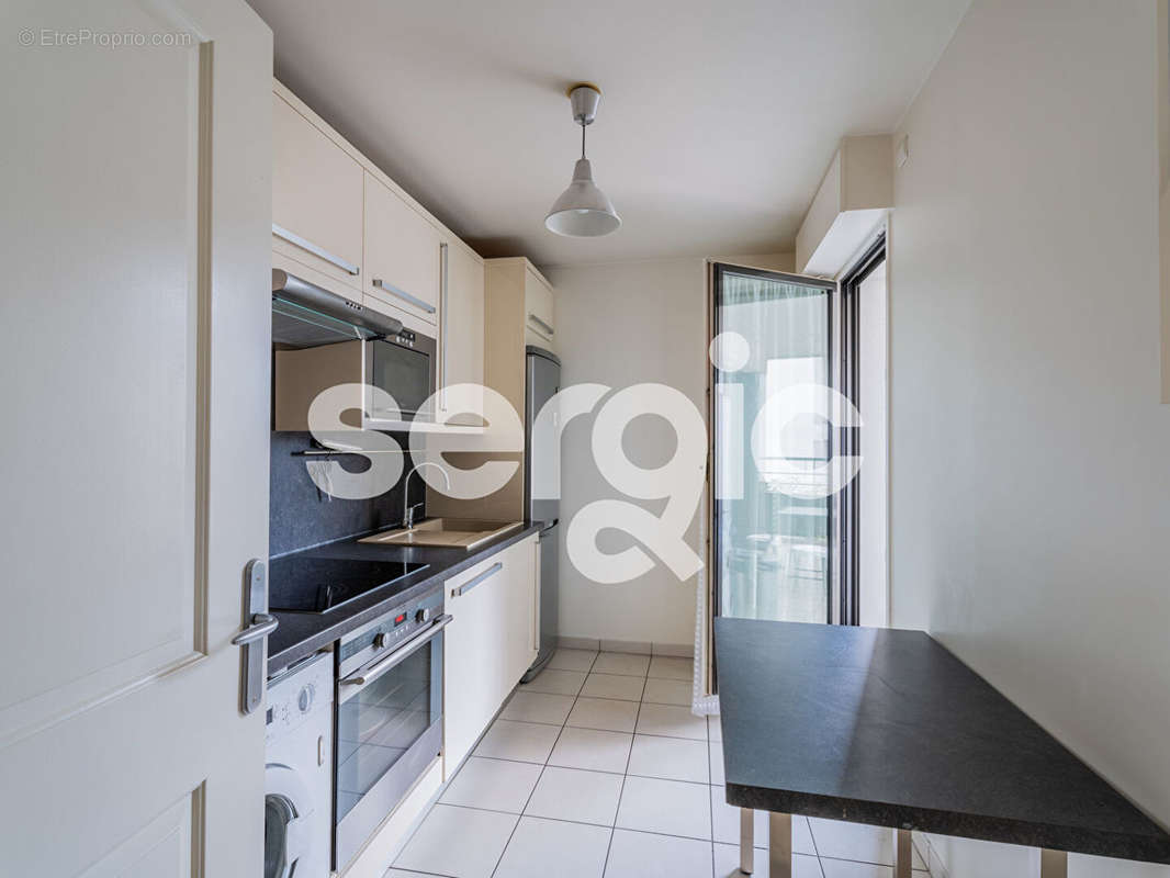 Appartement à ISSY-LES-MOULINEAUX