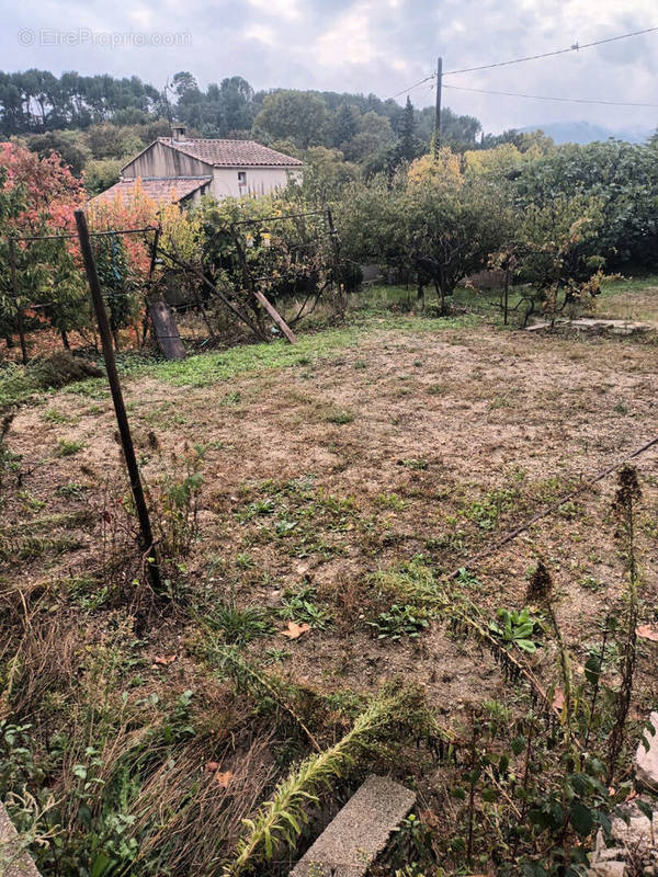 Terrain à AUBAGNE