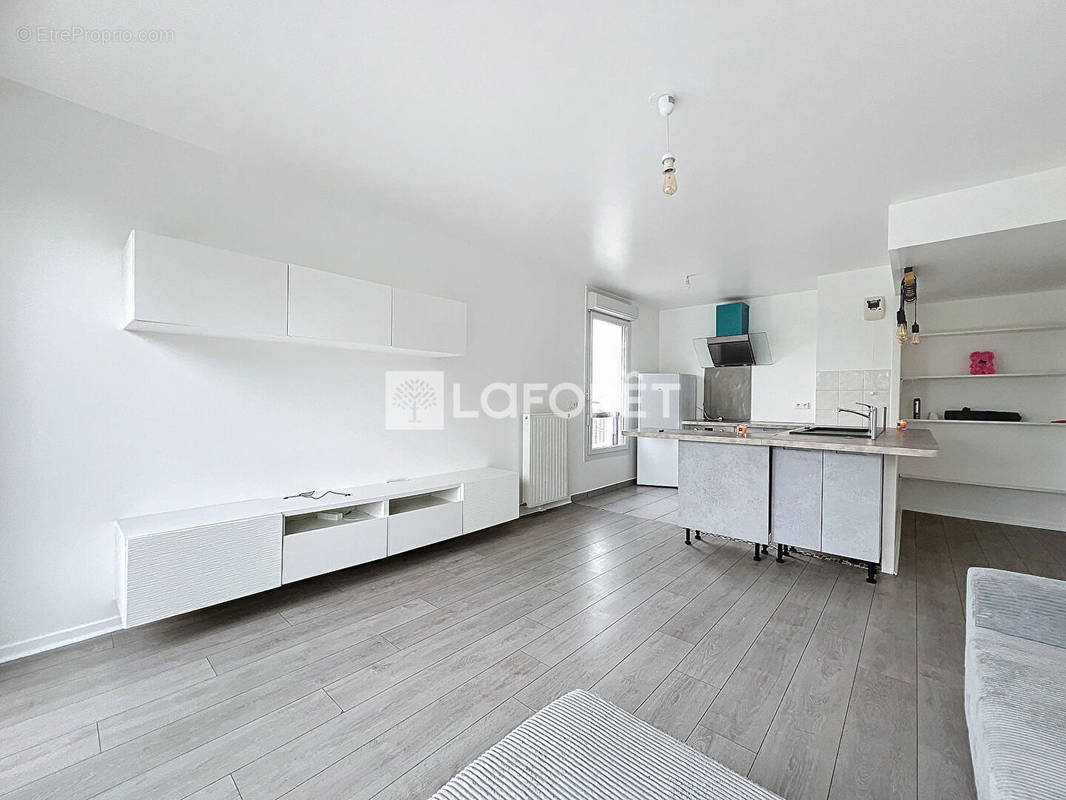 Appartement à MOISSY-CRAMAYEL