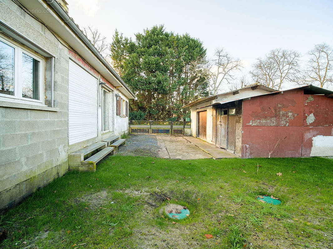 Maison à COMMENSACQ