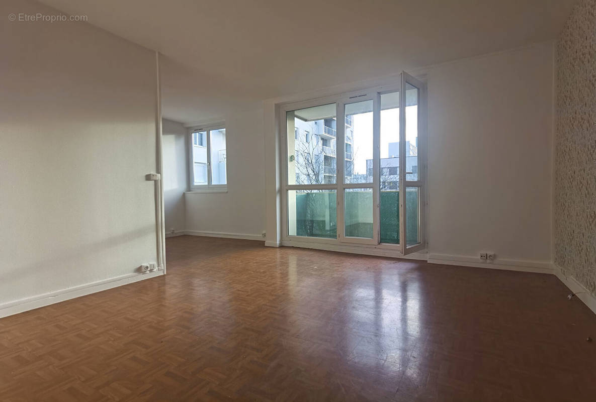 Appartement à ROSNY-SOUS-BOIS