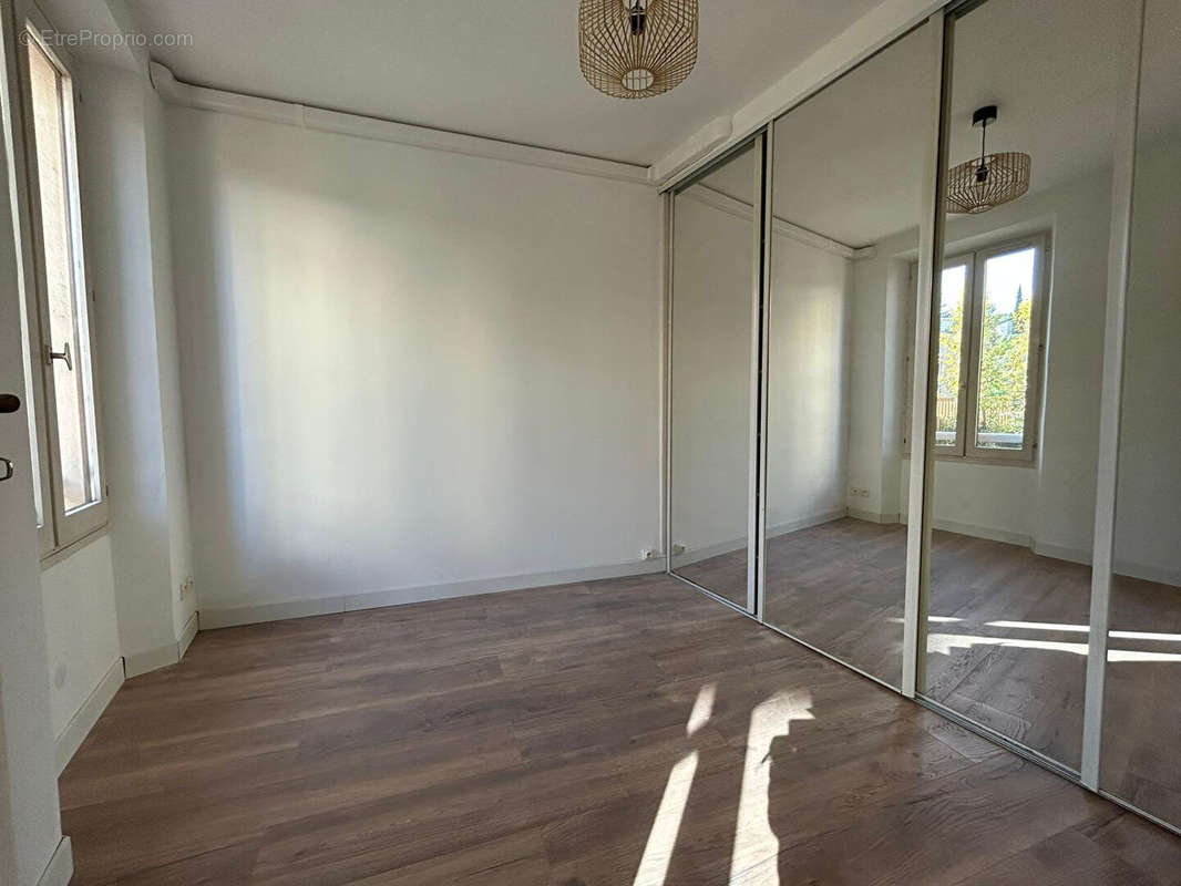 Appartement à HYERES