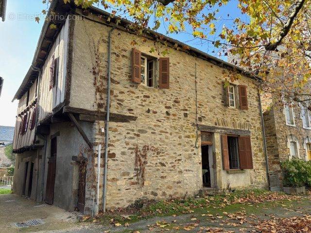 Maison à SAUVETERRE-DE-ROUERGUE