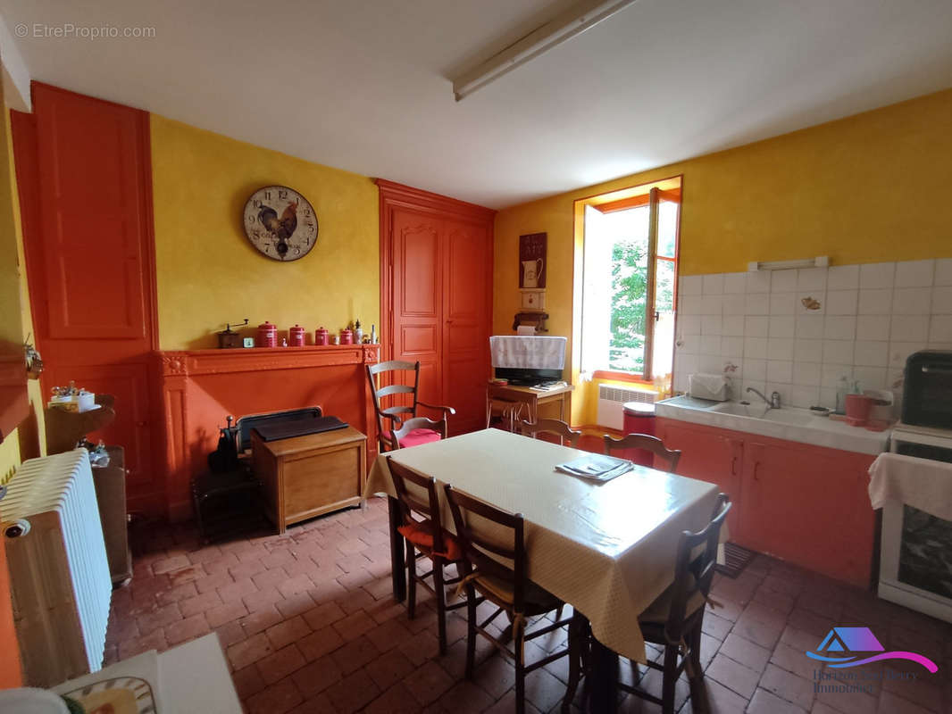 CUISINE - Appartement à CHATEAUMEILLANT