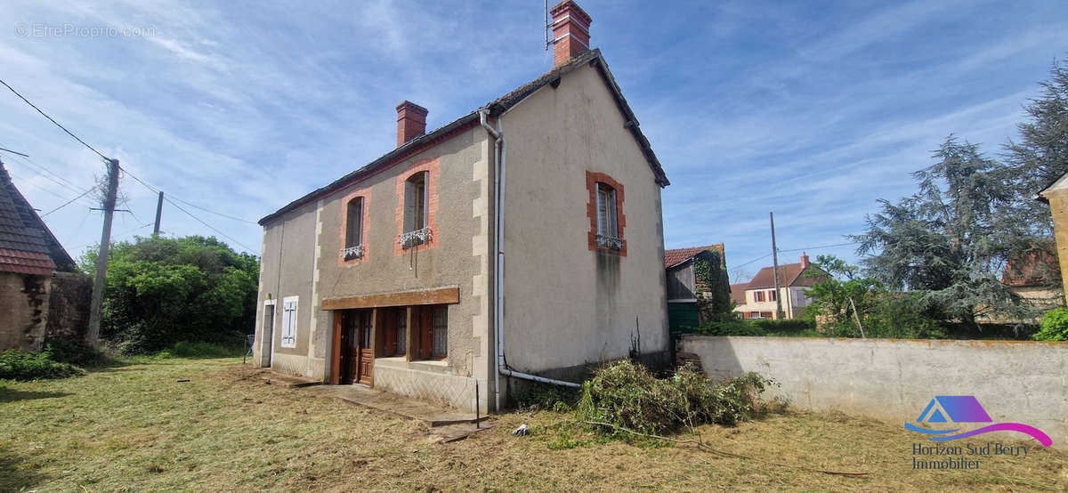 Façade - Maison à CHATEAUMEILLANT