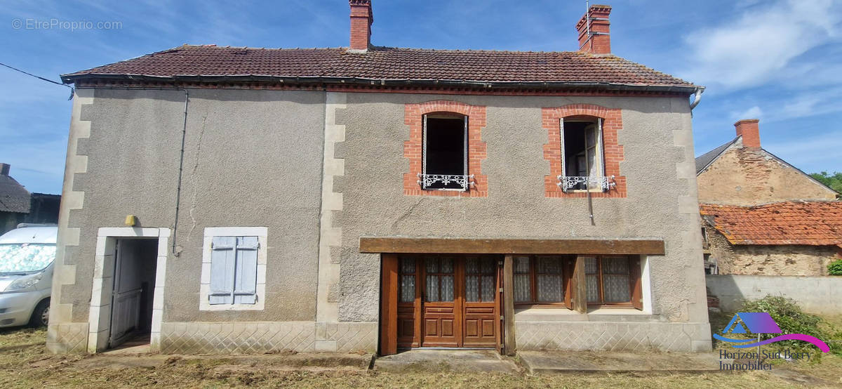 Façade - Maison à CHATEAUMEILLANT