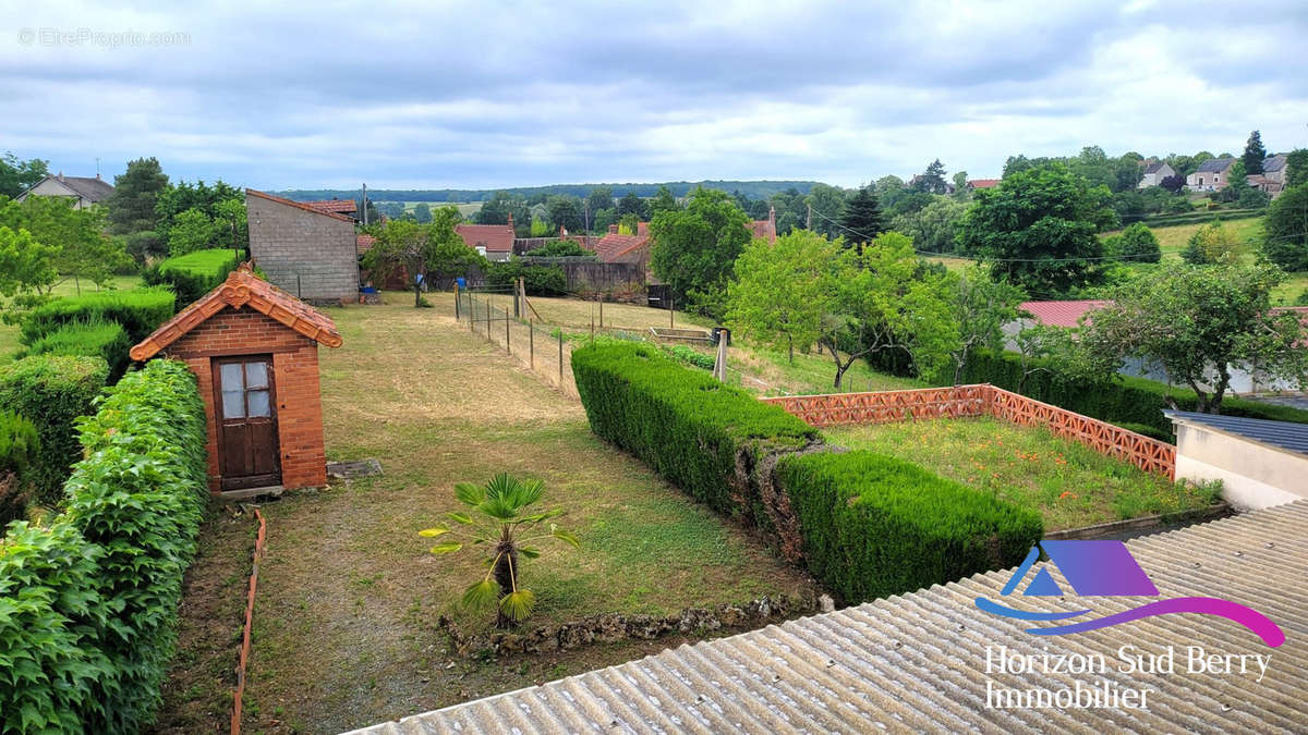 Jardin - Maison à CHATEAUMEILLANT