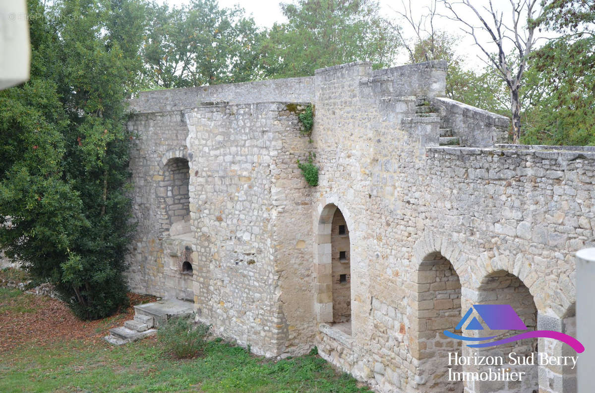 Le rempart ouest - Maison à LE CHATELET