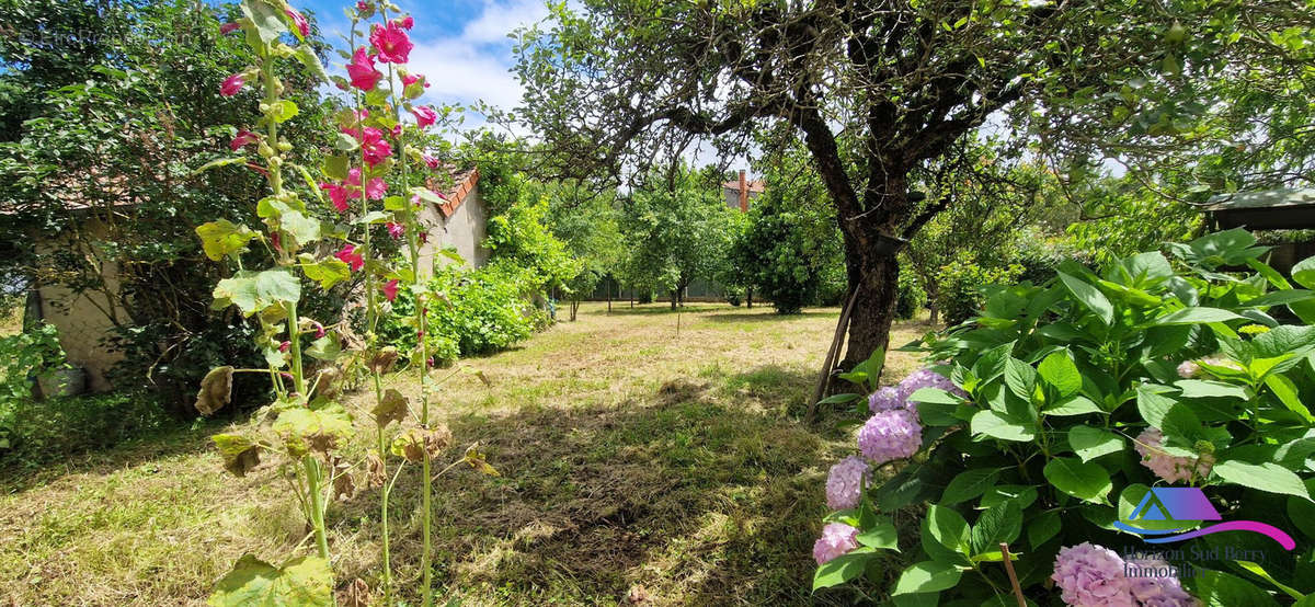 Jardin - Maison à SAINT-DESIRE