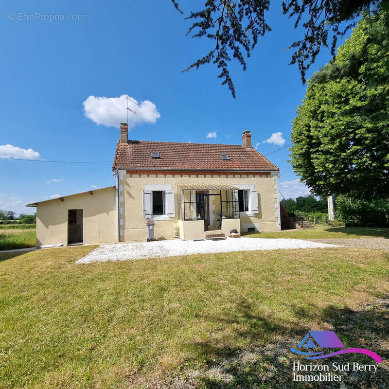 Façade avant maison - Maison à SAINTE-SEVERE-SUR-INDRE