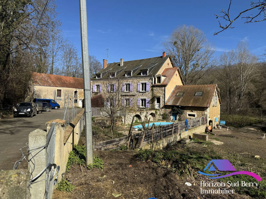 grange maison et l&#039;étable - Maison à SAINT-JEANVRIN