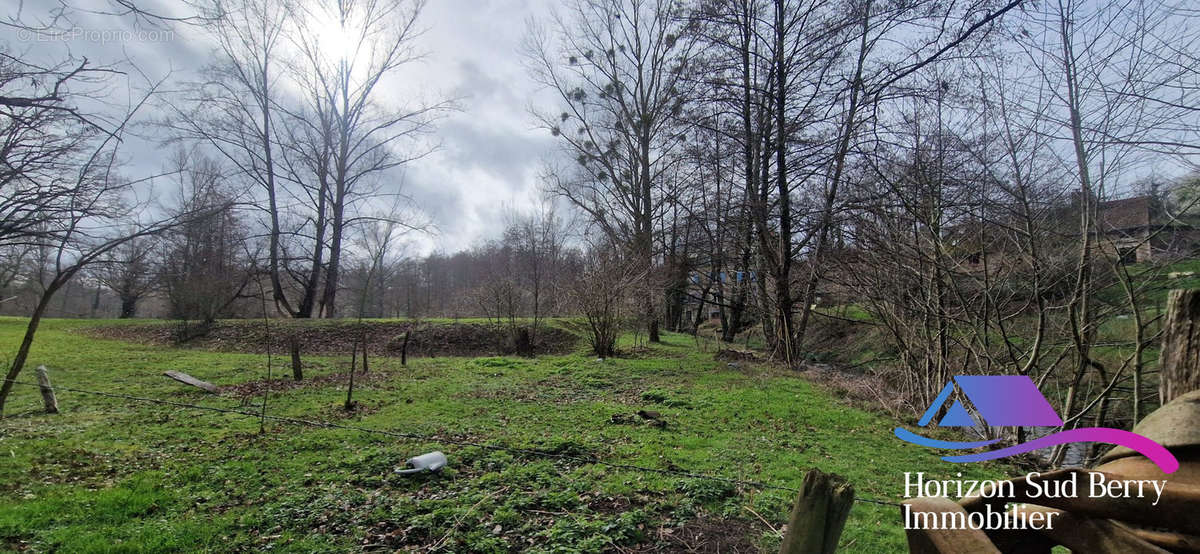 Terrain - Maison à SAINT-JEANVRIN