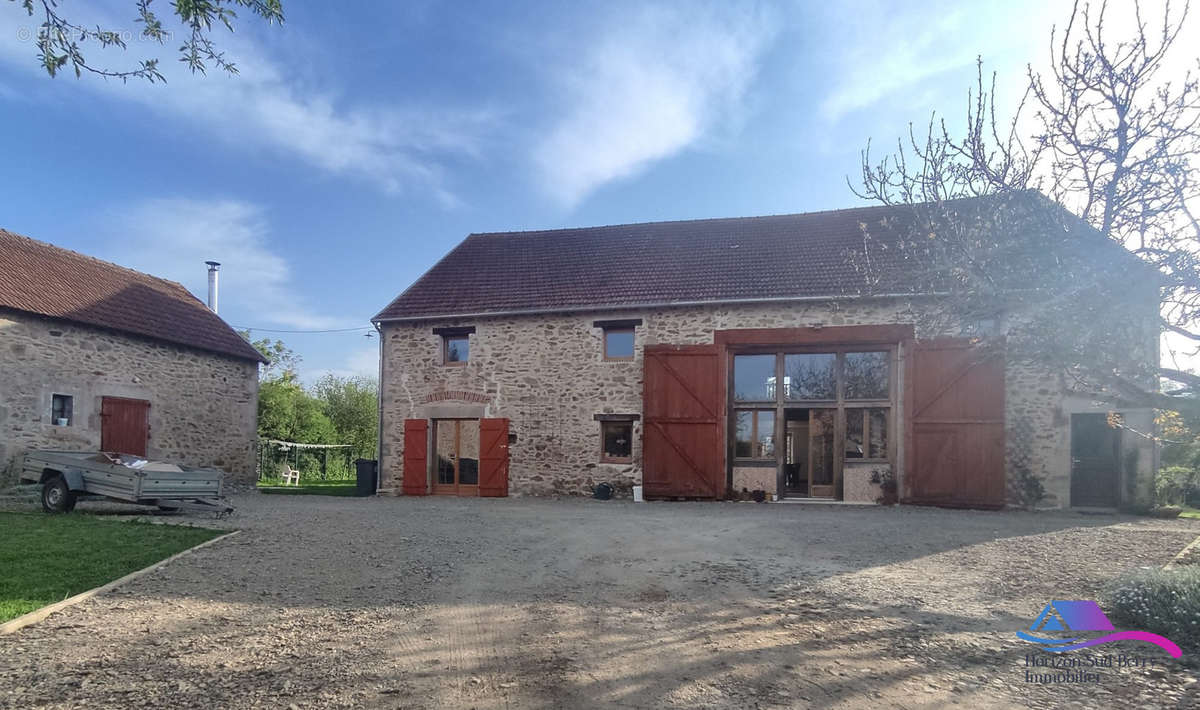 FACADE AVANT - Maison à CHATEAUMEILLANT