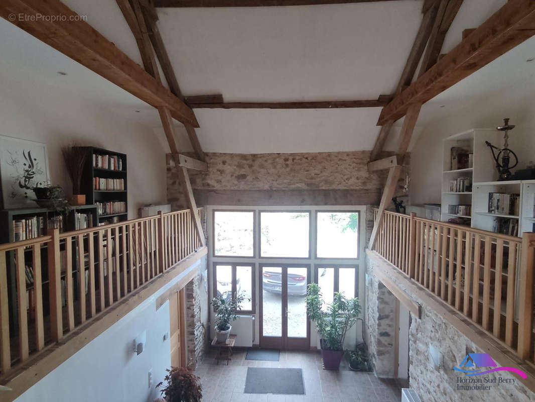 VUE DE LA MEZZANINE - Maison à CHATEAUMEILLANT