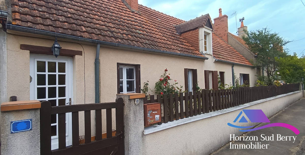 façade avant  - Maison à CHATEAUMEILLANT