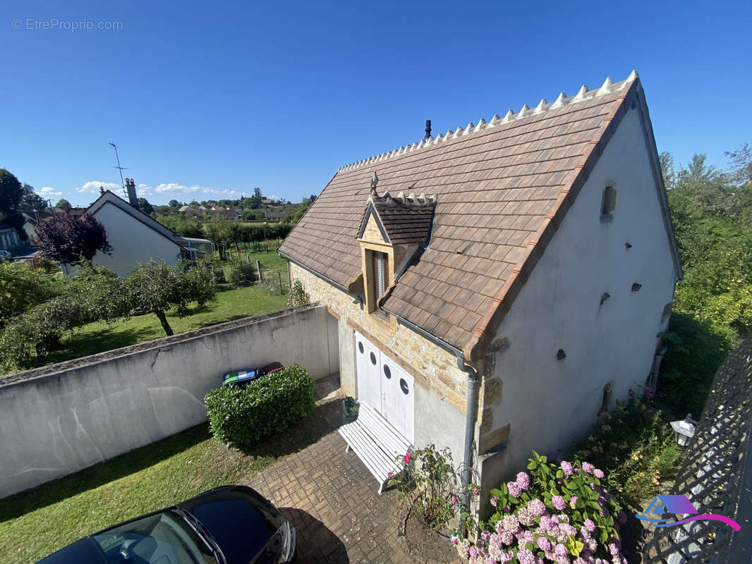 Dépendance - Maison à LE CHATELET