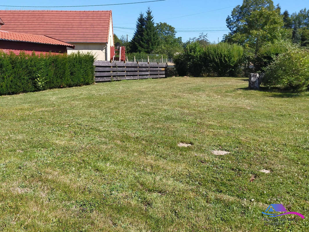 jardin  - Maison à SAINT-SATURNIN