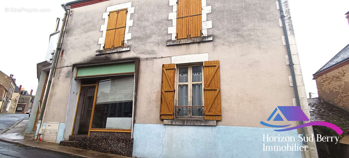 façade avant - Maison à SAINTE-SEVERE-SUR-INDRE