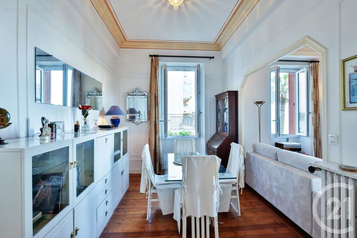 Appartement à NICE