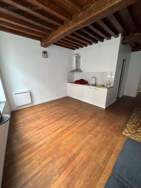 Appartement à AVESNES-SUR-HELPE