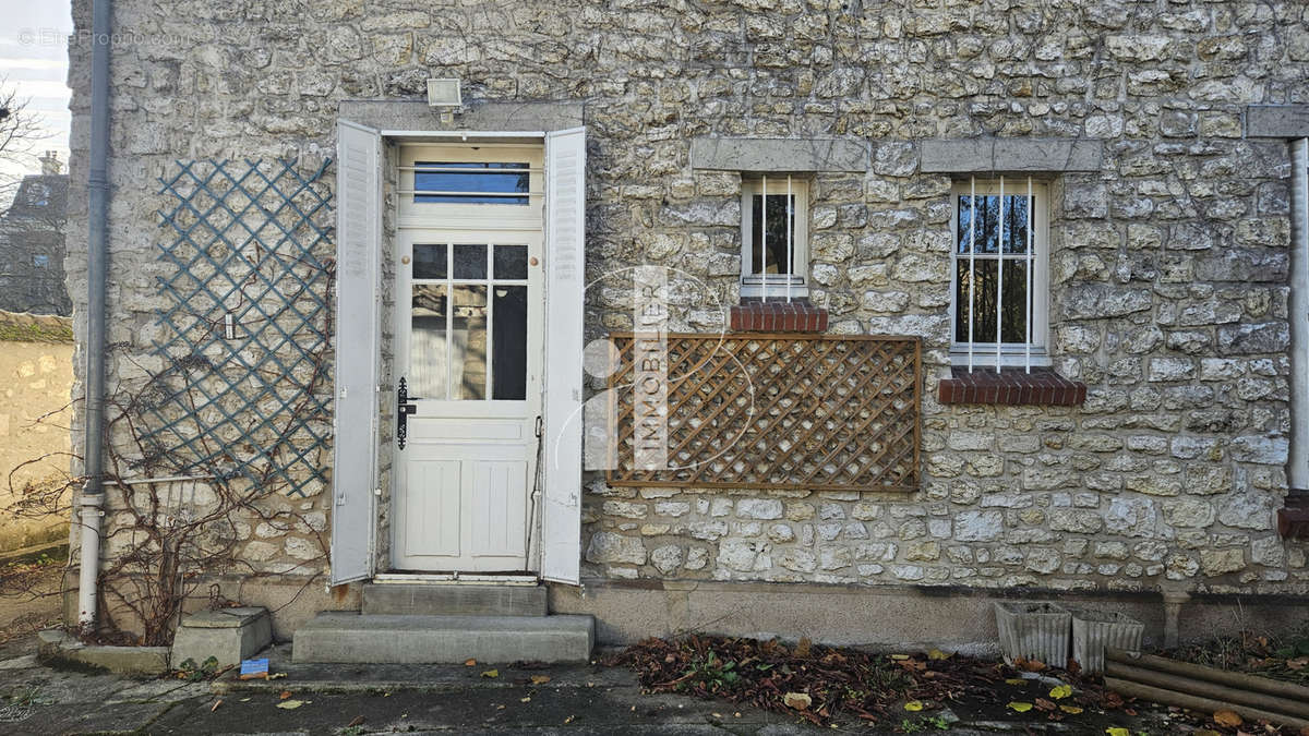 Maison à FONTAINEBLEAU