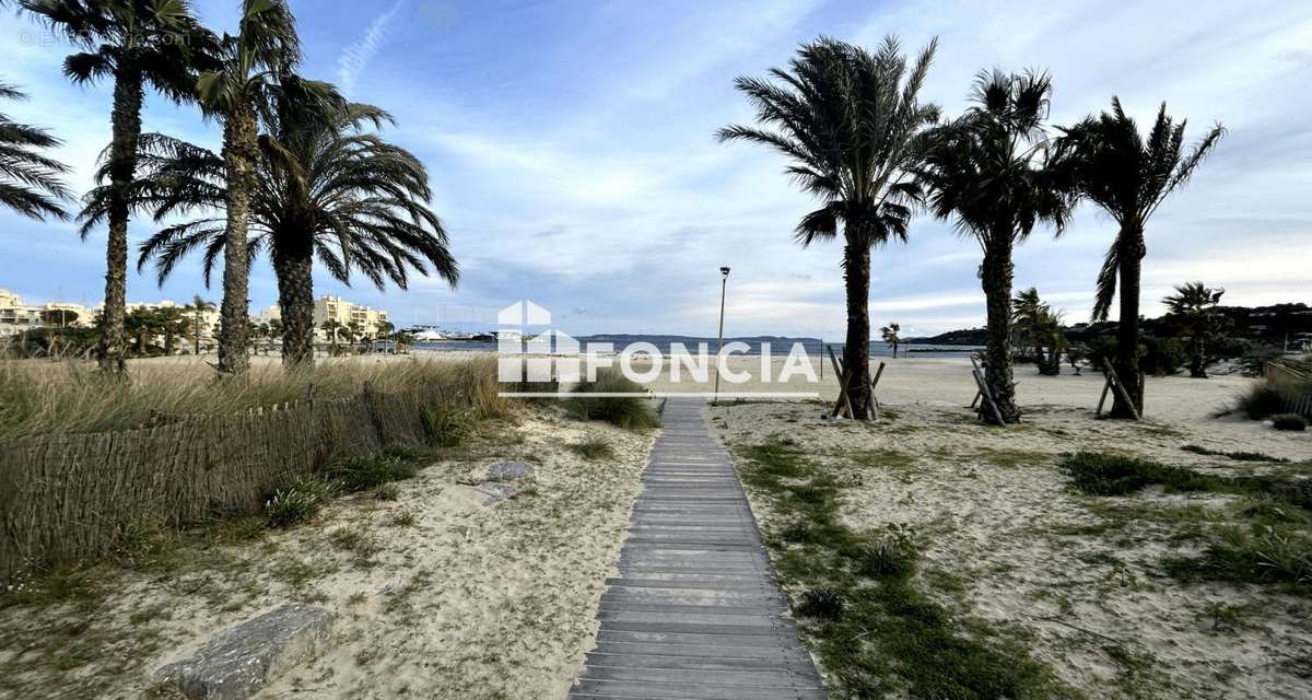 Appartement à BORMES-LES-MIMOSAS