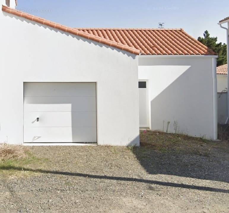 Parking à LA TRANCHE-SUR-MER