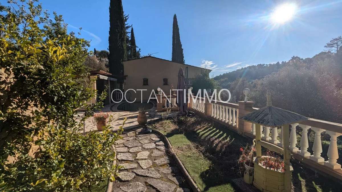 Maison à BIOT