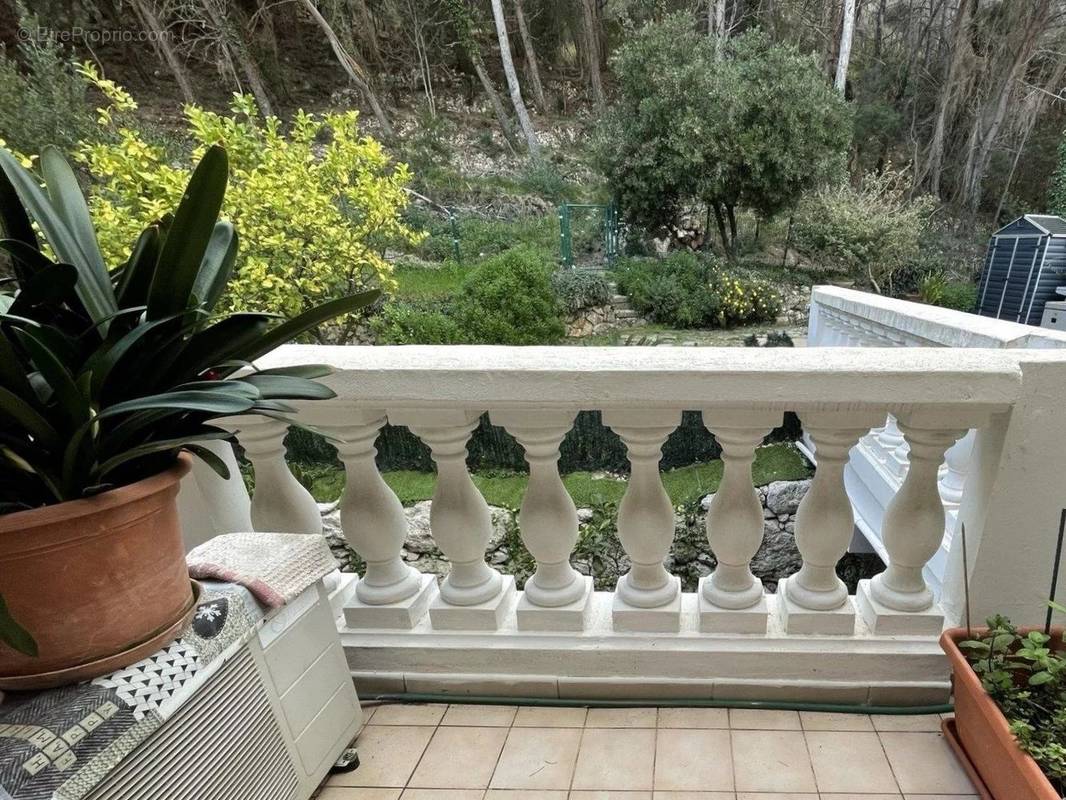 Appartement à ROQUEBRUNE-CAP-MARTIN