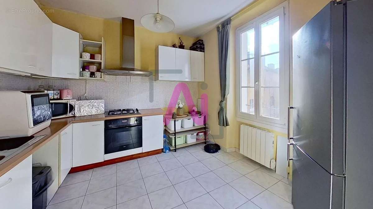 Appartement à HYERES