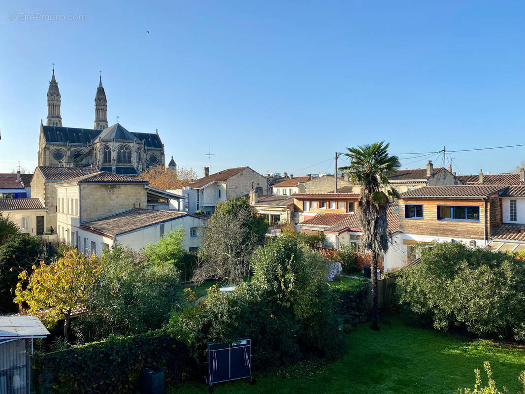 Appartement à BORDEAUX