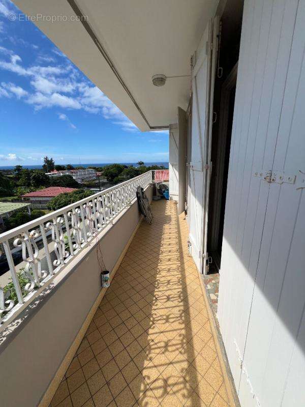 Appartement à BASSE-TERRE