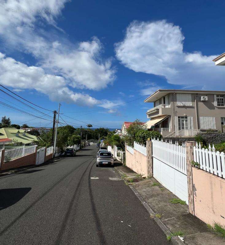 Appartement à BASSE-TERRE