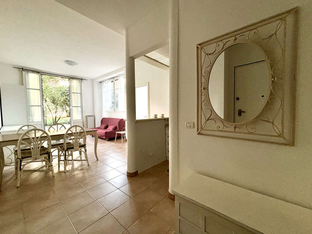 Appartement à ROQUEBRUNE-CAP-MARTIN