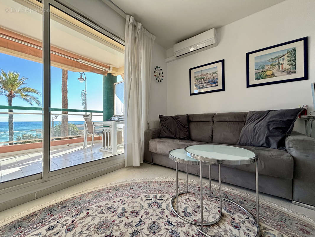 Appartement à ROQUEBRUNE-CAP-MARTIN